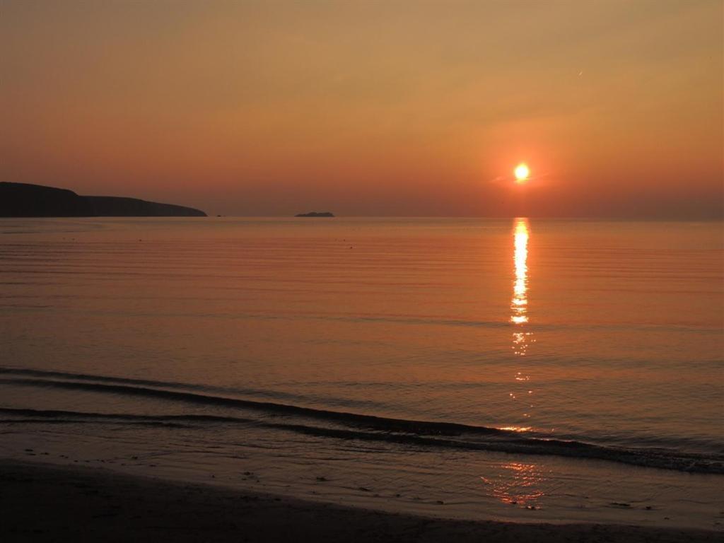 Sunset Bed And Breakfast Broad Haven Extérieur photo